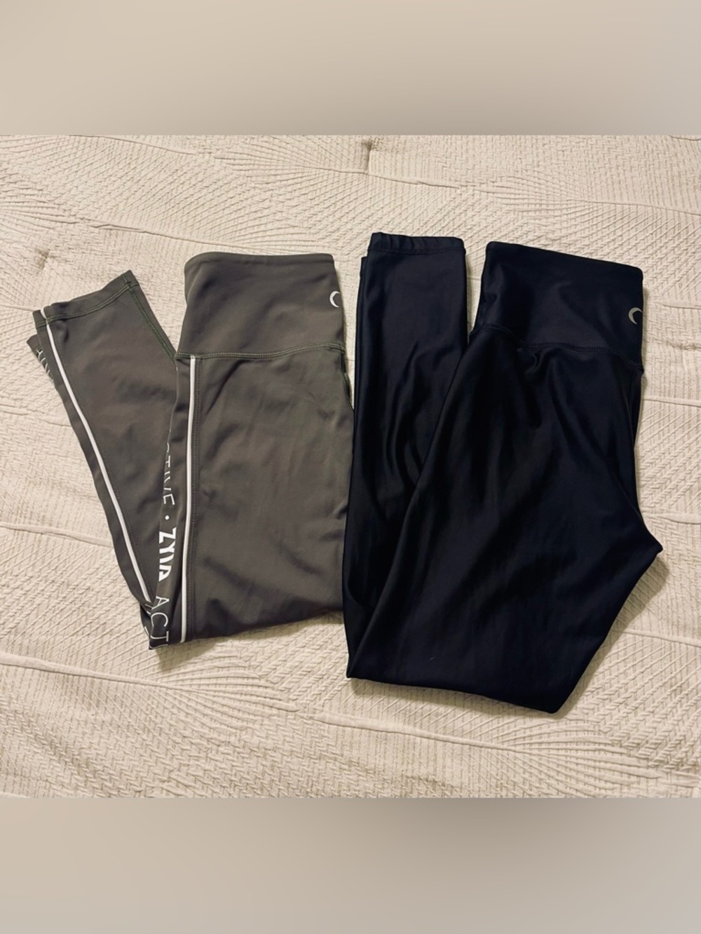 ZYIA Leggings Duo in Olive and Black